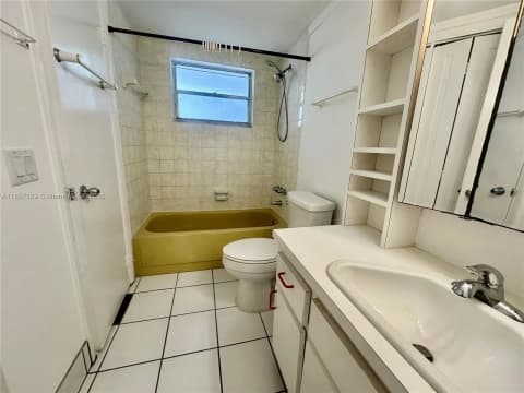 15600 NW 7th Ave Apt 218,Miami,FL 33169,USA