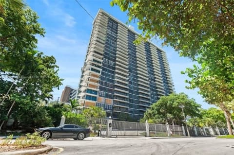 780 NE 69th St Apt 905,Miami,FL 33138,USA