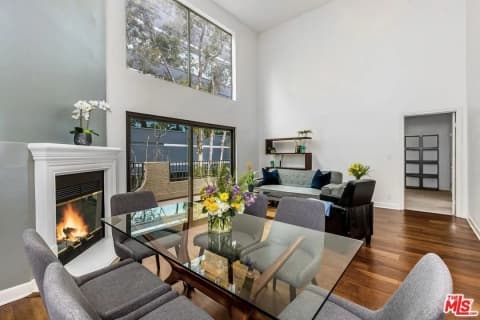 1633 S Bentley Ave Apt 306,Los Angeles,CA 90025,USA