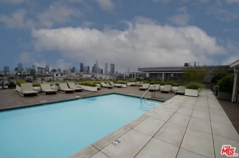 527 Molino St Unit 217,Los Angeles,CA 90013,USA