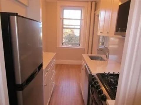 122 Riverway Apt 5,Boston,MA 02215,USA