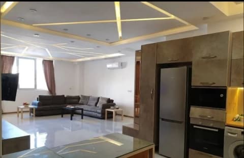 იყიდება ბინა ვაკეში ამირეჯიბის ქუჩაზე