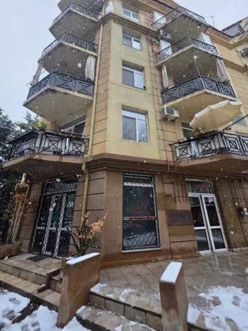 Commercial space for sale near Marjanishvili metro station