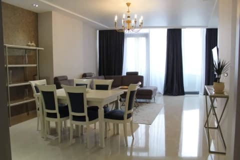 King David Residence / Тбілісі, вул. Мераба Алексідзе, 12