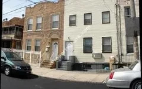 538 LOGAN Street 1