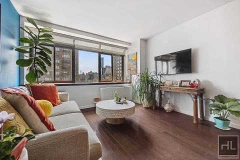 157 E 32nd Street 16A