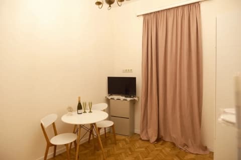 For Rent – 2-Bedroom Apartment in Plekhanov 💰 $440/month