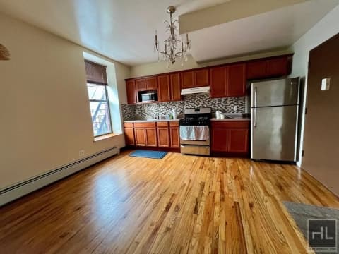 255 17th Street 1