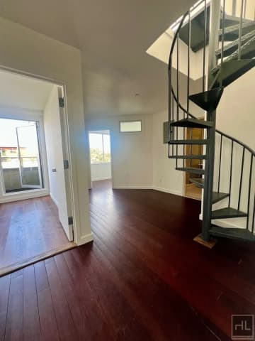 286 Stanhope Street D5
