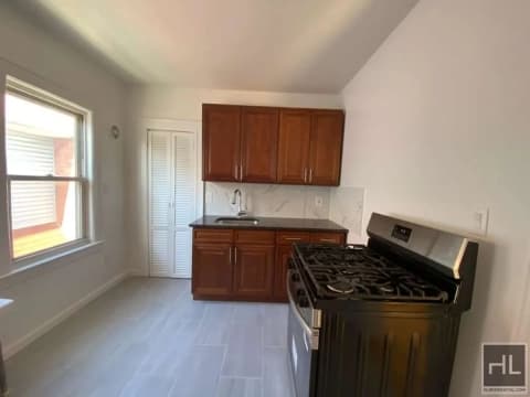 3815 Farragut Road 2