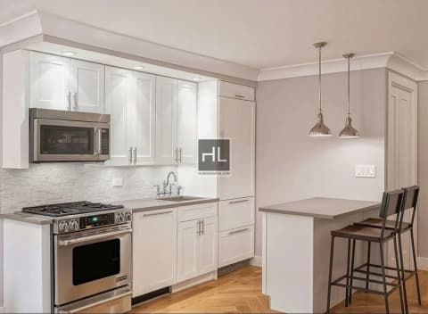 50 W 97th Street 11R
