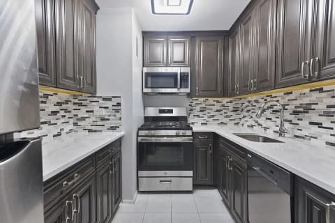 100 Beekman Street 6B
