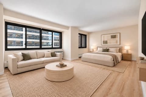 333 Pearl Street 7G